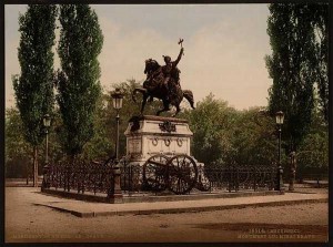 Imagini pentru Statuia ecvestră Mihai Viteazul  București