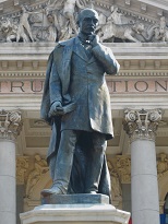 Statuie Vasile Alecsandri Iaşi